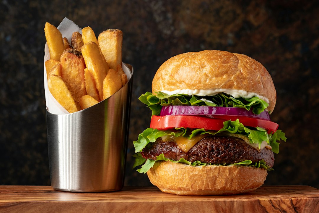 Signature Big Burger Presentation